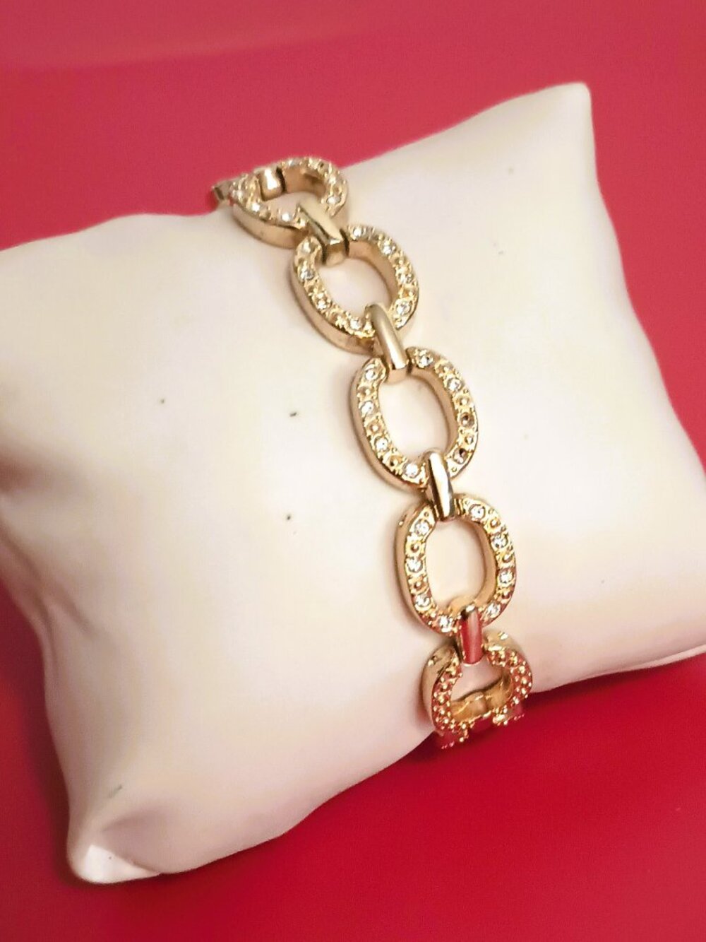 Women's Oval Link Bracelet 6.75" Vintage Gold Tone Holiday Jewelry